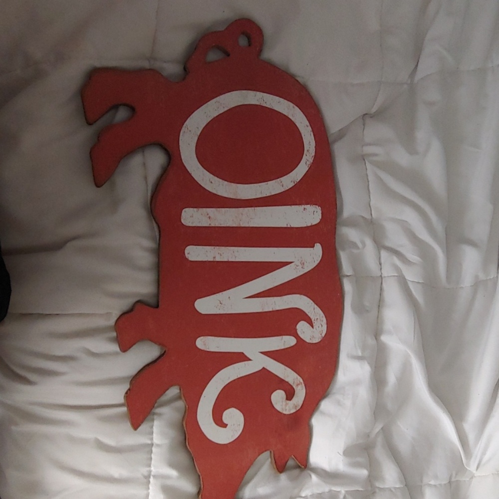 Wood pig